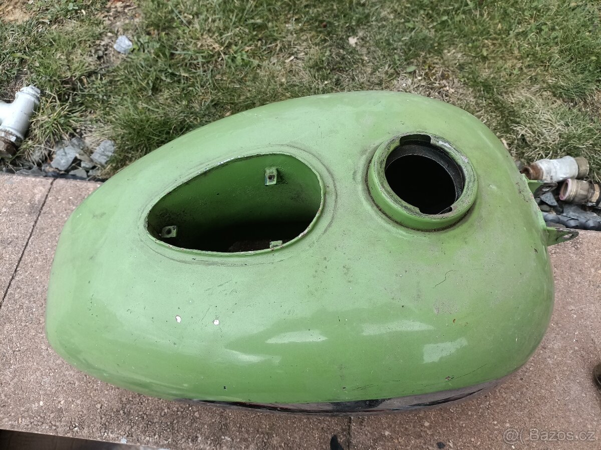 Jawa 250, 350 Kývačka - 2