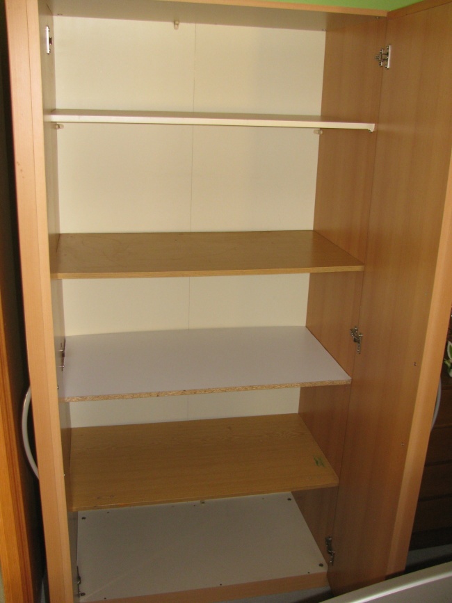 Šatní skříň s policemi - 2