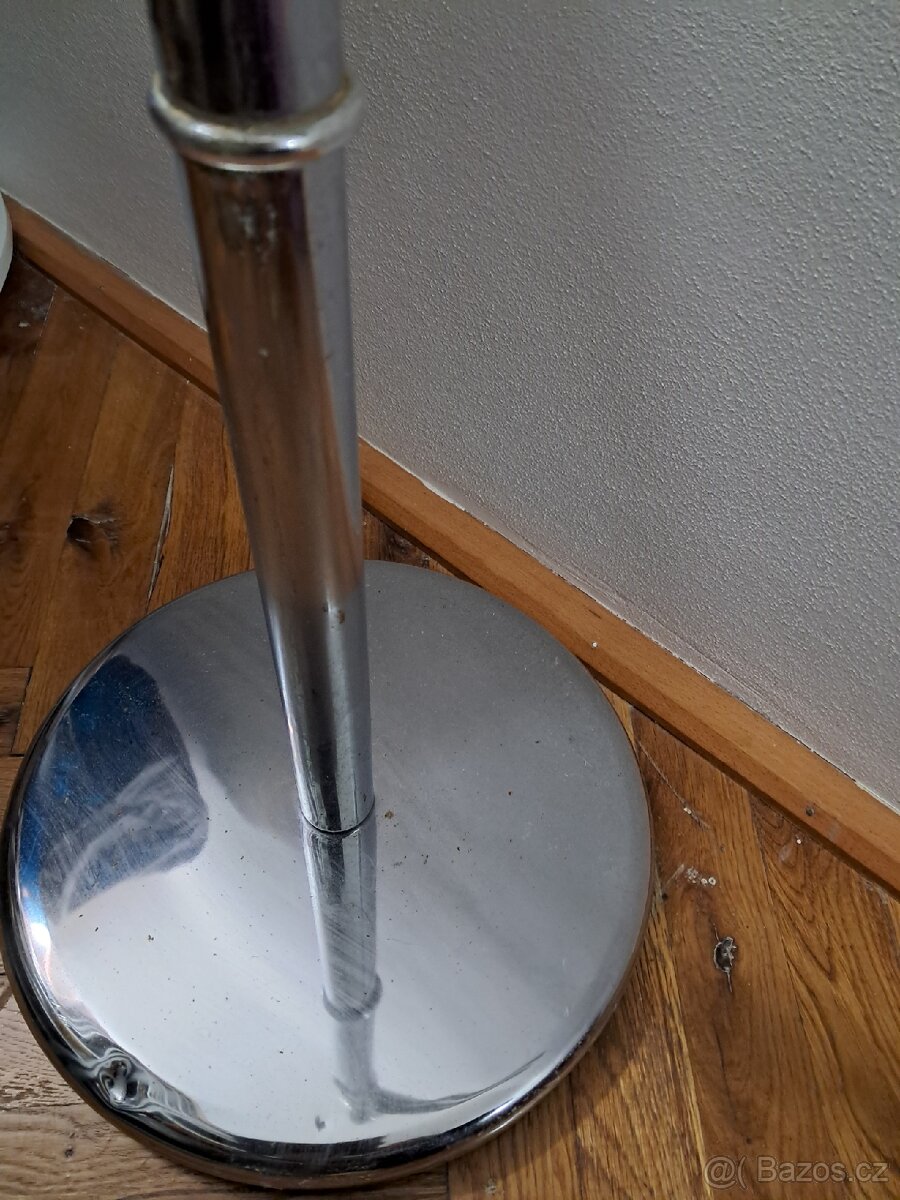 Stojan na ručníky - 2