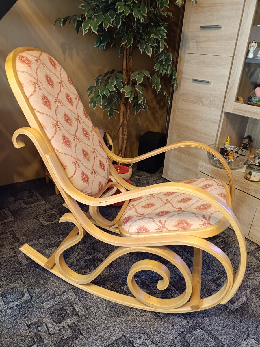 Houpací křeslo - 2