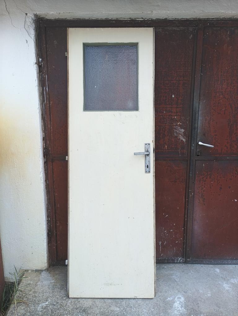 Interiérové dveře 60 P částečně prosklené - 2