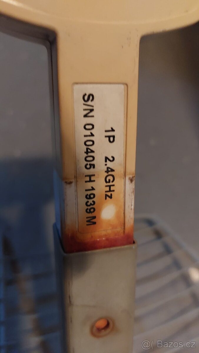 Prodám venkovní wifi anténu 2.4Ghz - 2