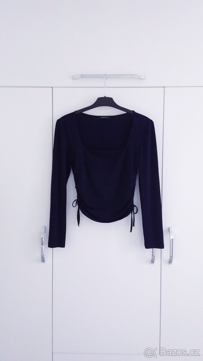 Tmavě modré tričko vel. S zn. TRENDY OL - 2