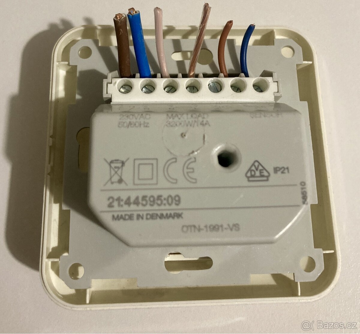 ABB vypínače, Termoohlavice, Pokojový termostat OTN-1991-VS - 2