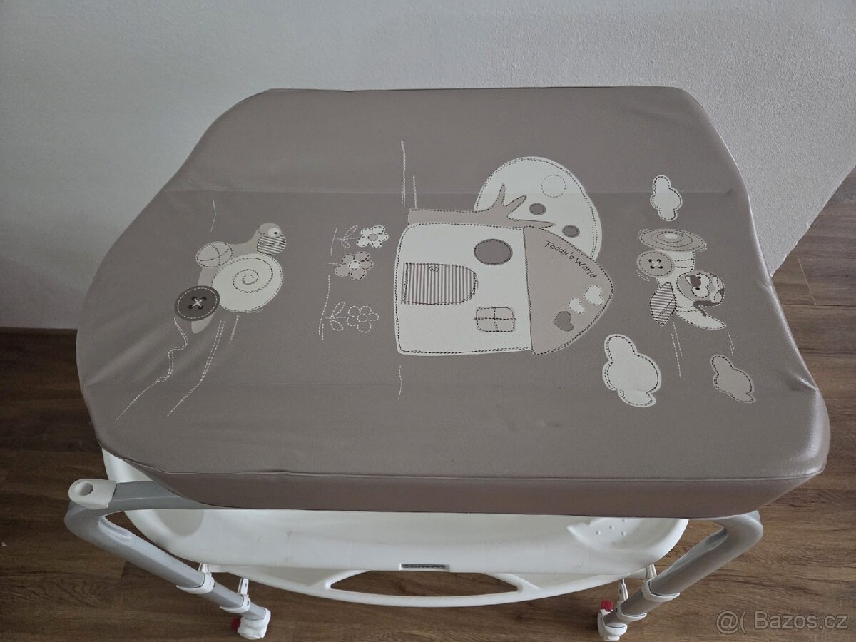 Přebalovací pult - 2