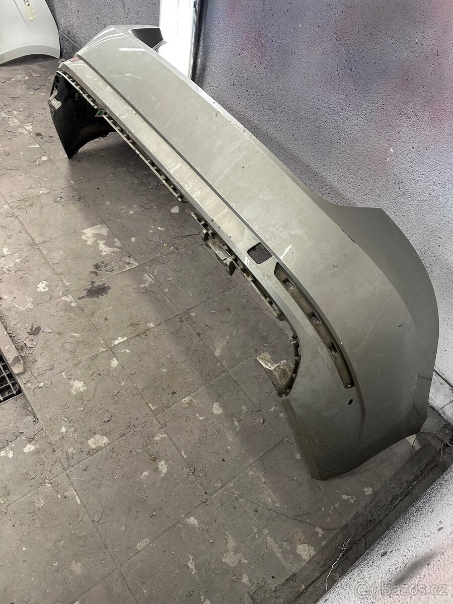 Superb 3 zadní nárazník - 2