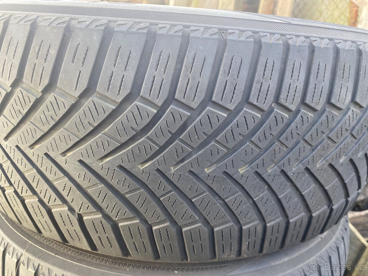 YOKOHAMA 235/45 R18 2KS ZIMA - 2