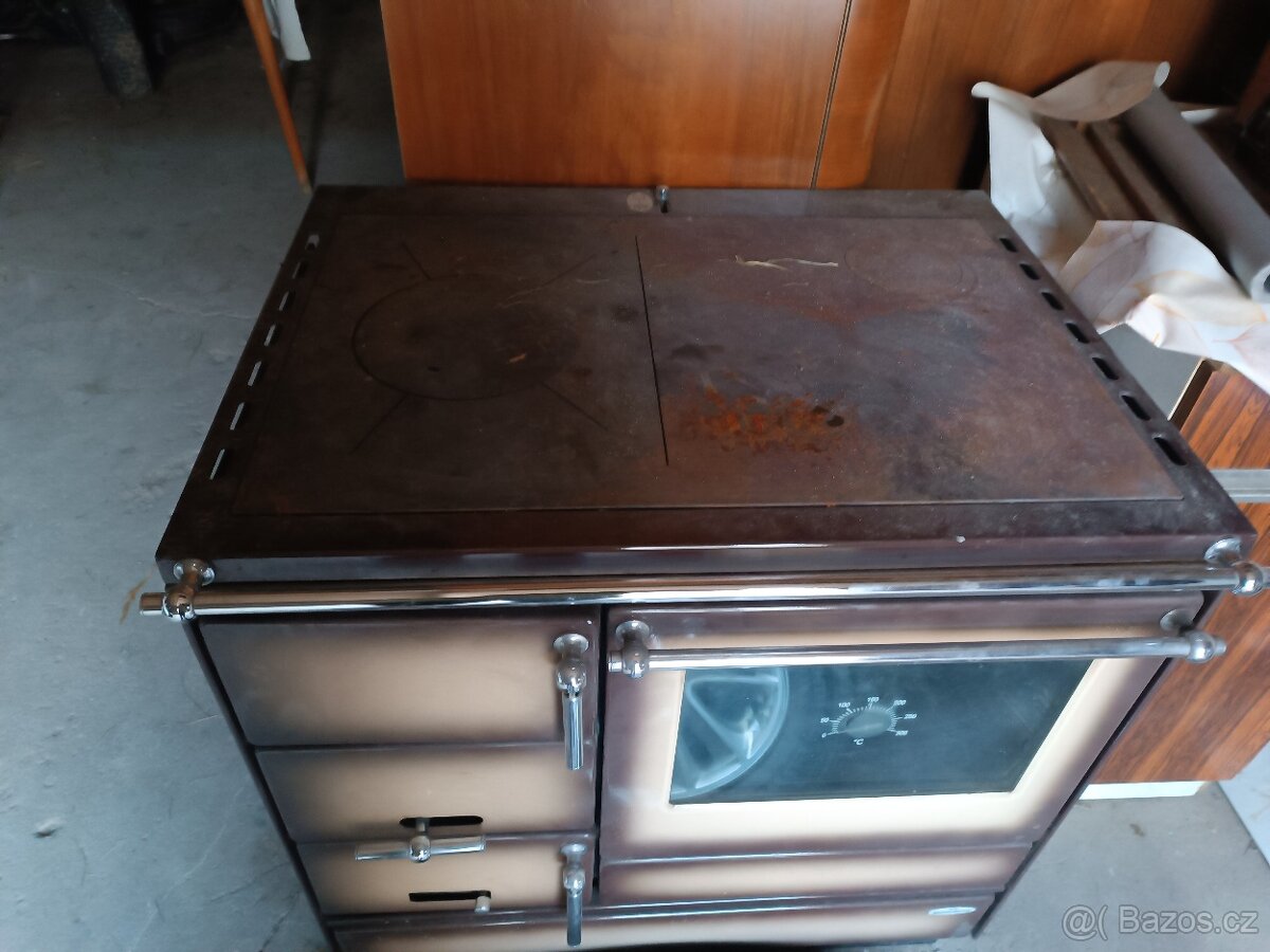 Kuchyňský sporák - 2