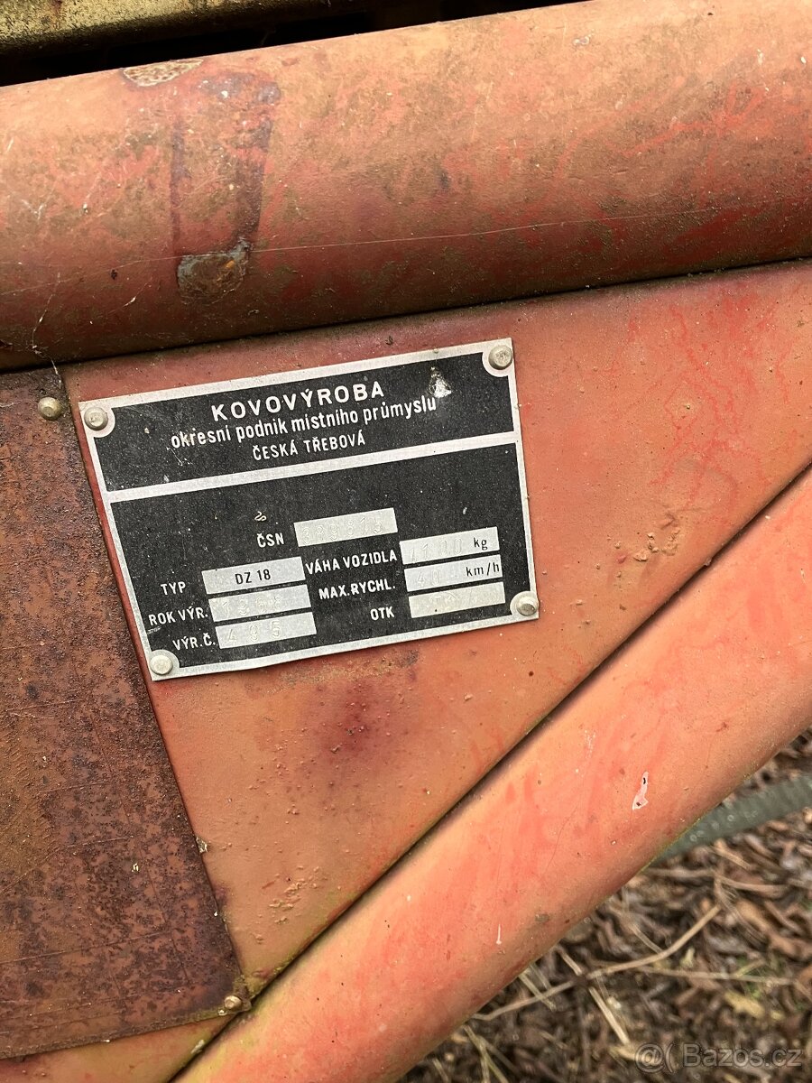 Prodám pojízdný výsuvný žebřík - 2