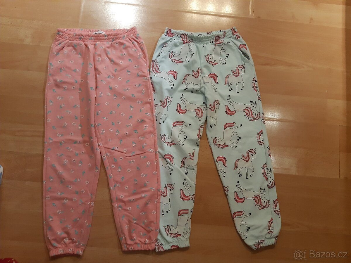 Tepláky vel. 134 - 2