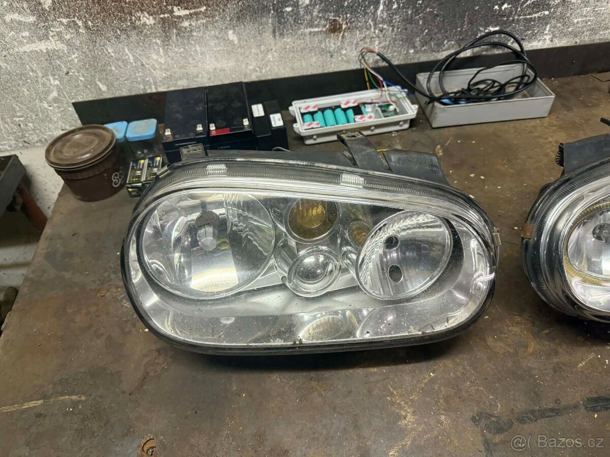 Přední světla GOLF IV - 2