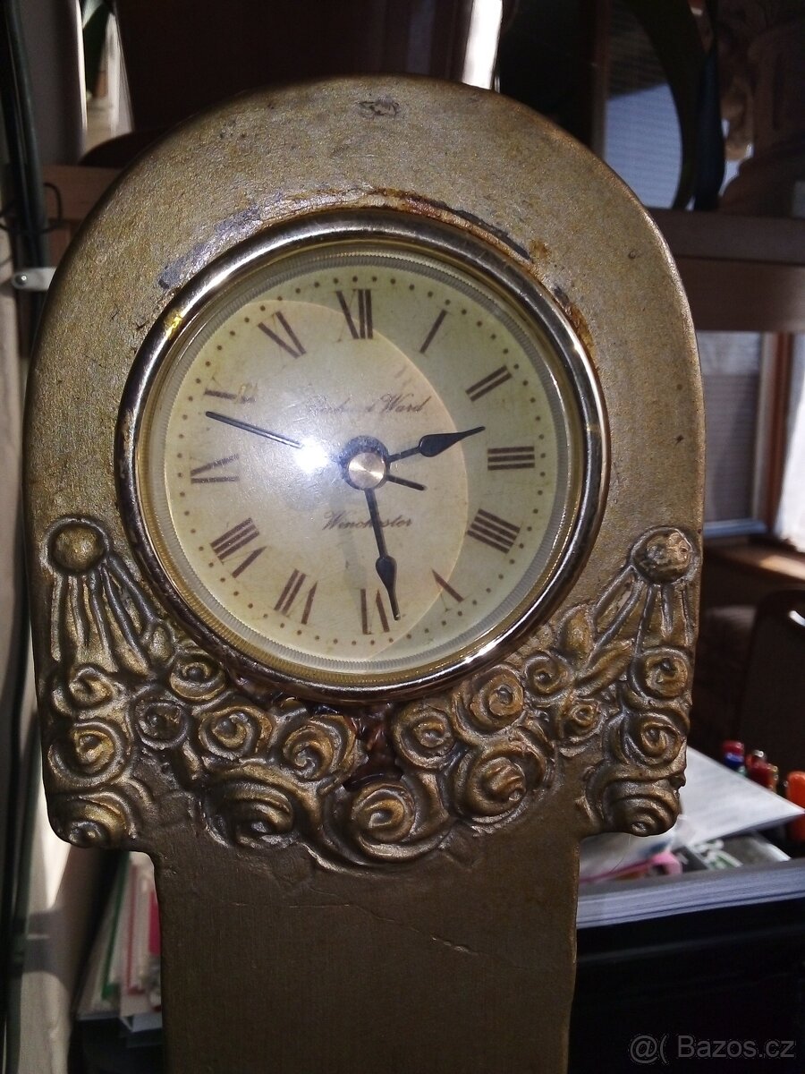 Hodiny figurální - 2