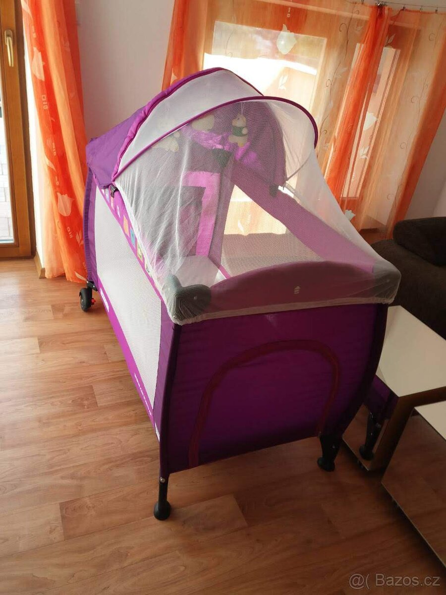 Dětská cestovní postýlka. - 2