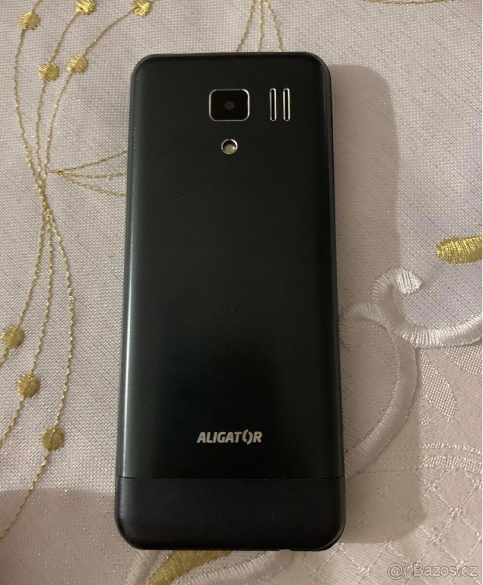 Tlačítkový telefon aligátor - 2