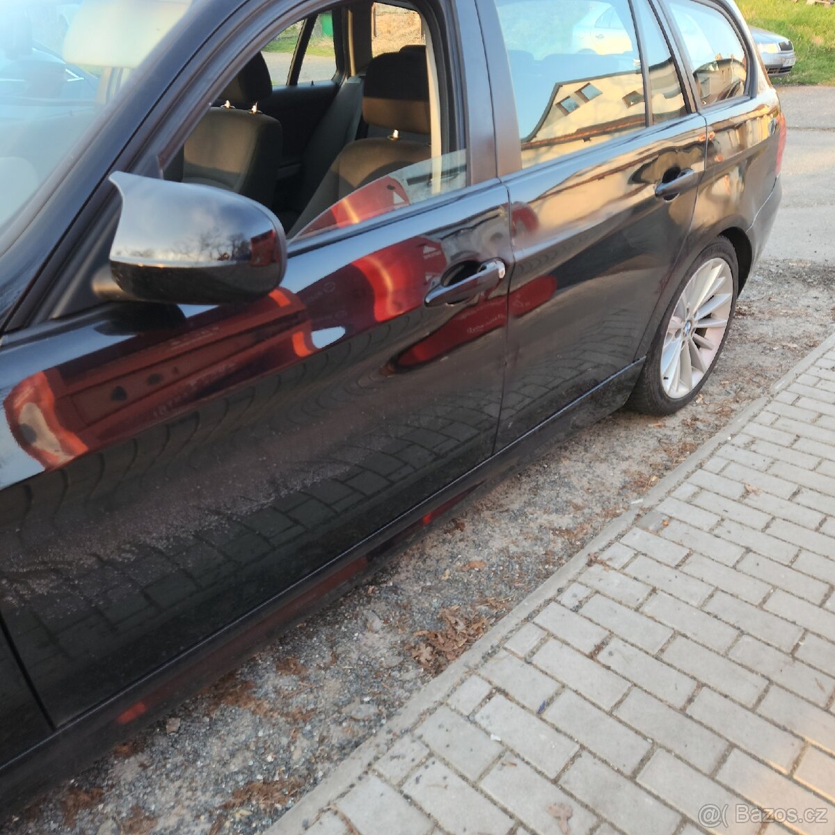 BMW E91MPACKET 320D 135KW ROK 2011 - 2