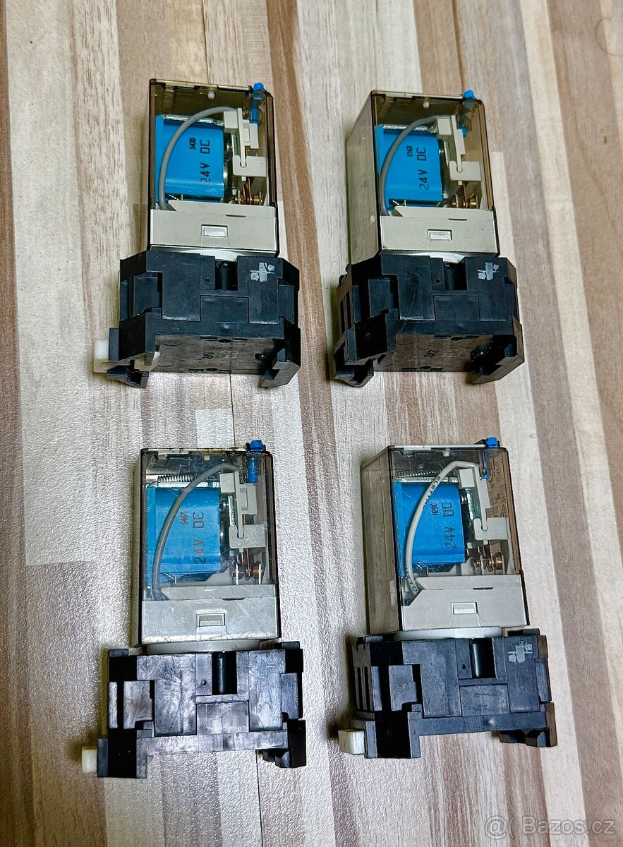 FINDER relé 24V - 2