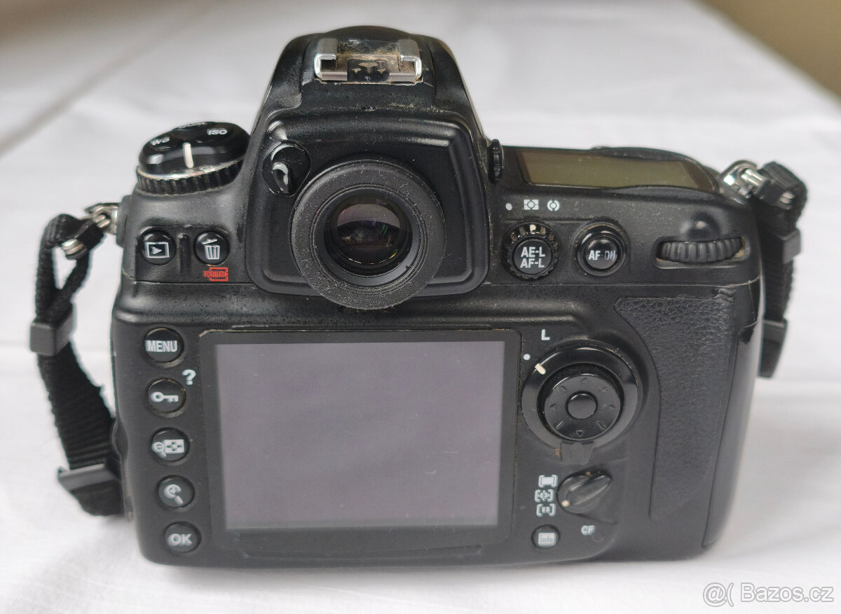 Nikon D700 - 2