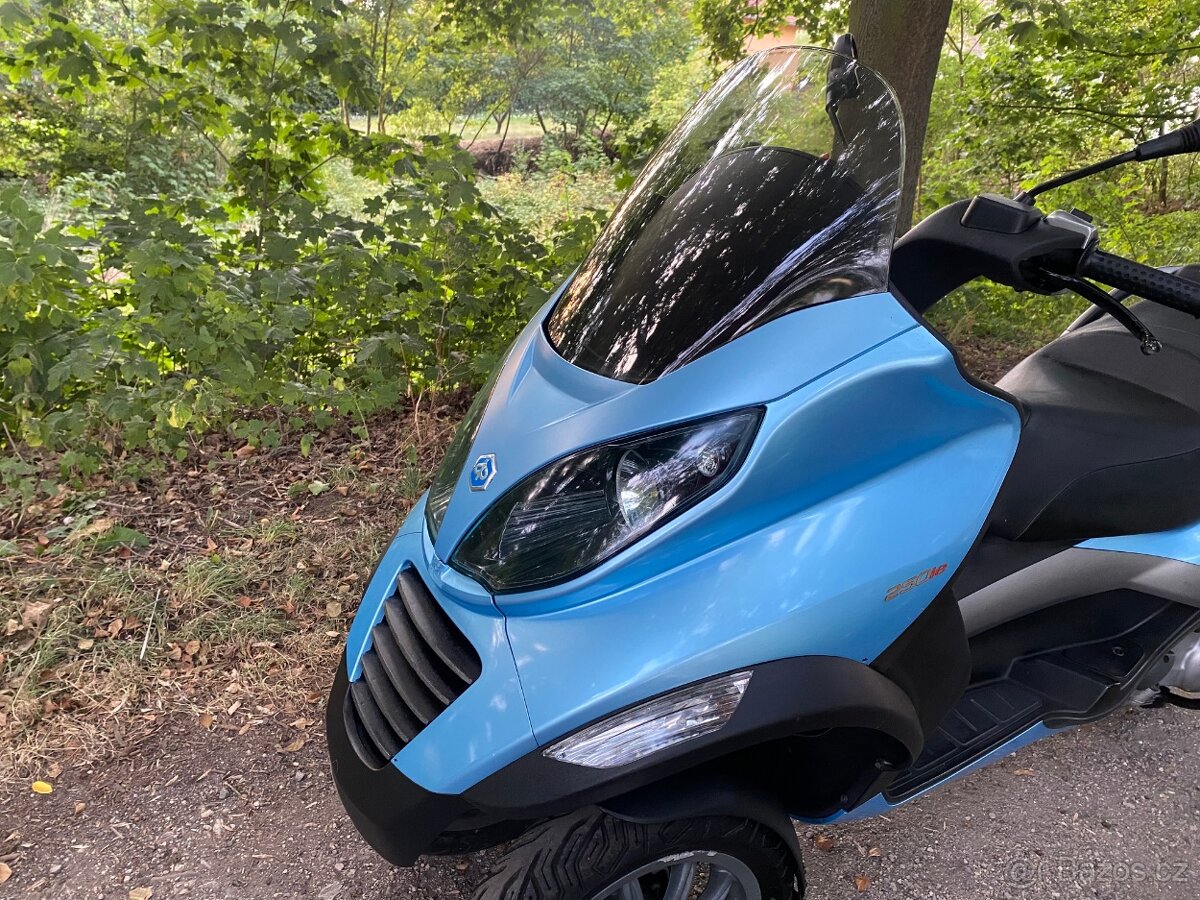 Piaggio MP3 250 - 2