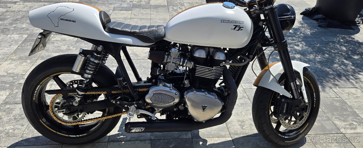 Triumph Thruxton 900i - 2