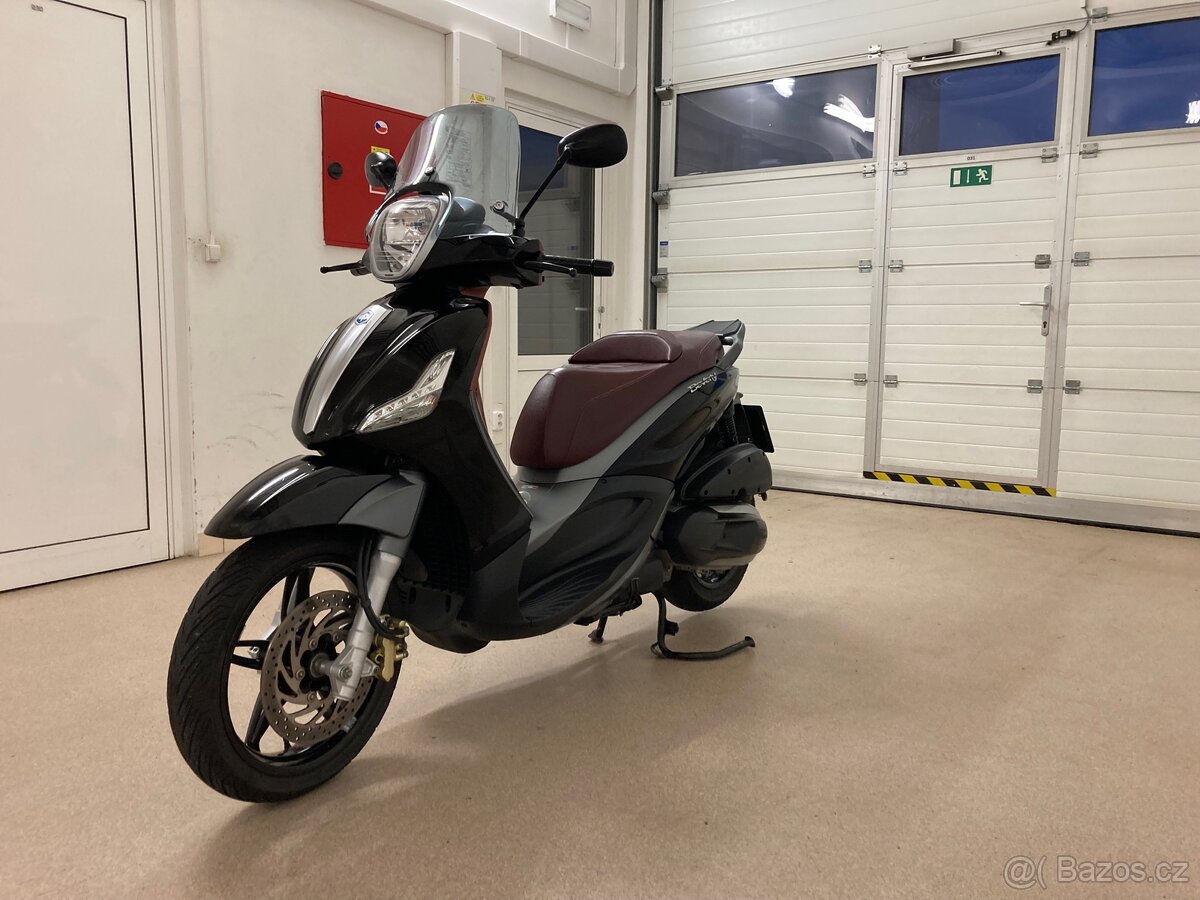 Piaggio Beverly 350i - 2