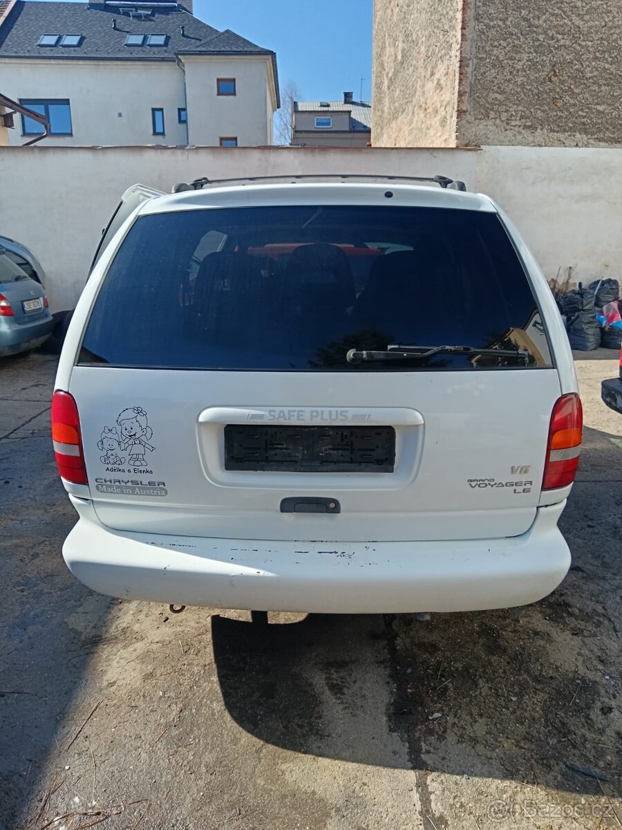 Chrysler grand Voyager 3.3i - 2