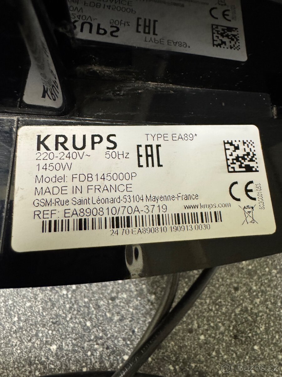 Prodám kávovar Krups EA890810 – vhodný na opravu - 2