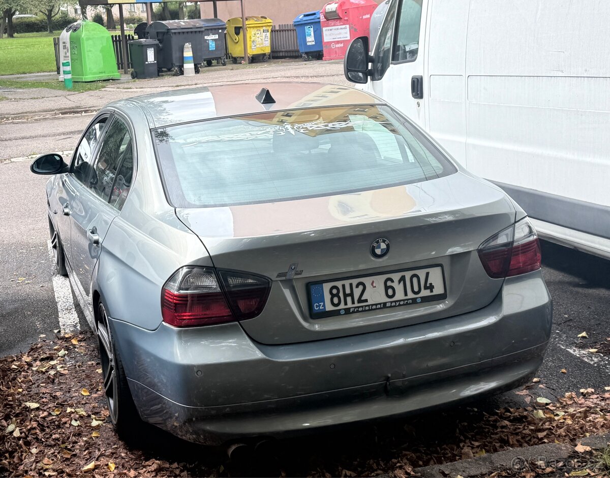 Bmw e90 325i - 2