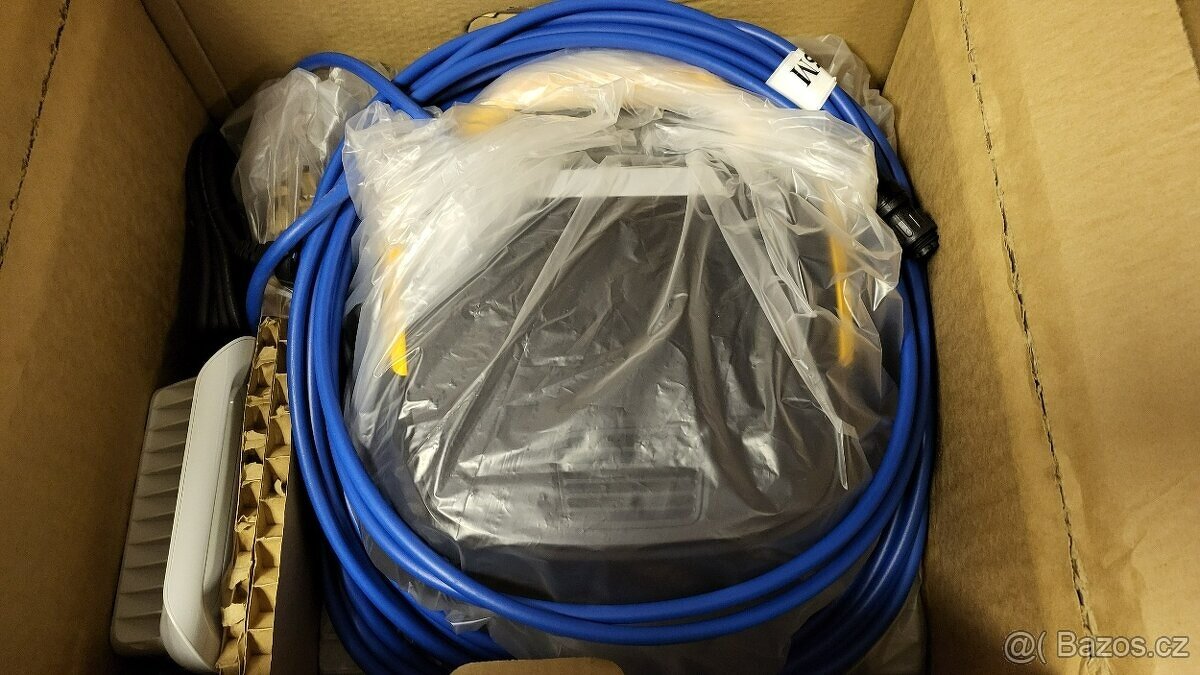 Dolphin e20, bazénový vysavač, aktivní kartáč, Setře řasy - 2