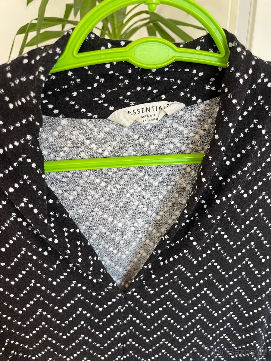 TCM Tchibo halenka vel. 36/38 může být o větší 38/40, pružná - 2