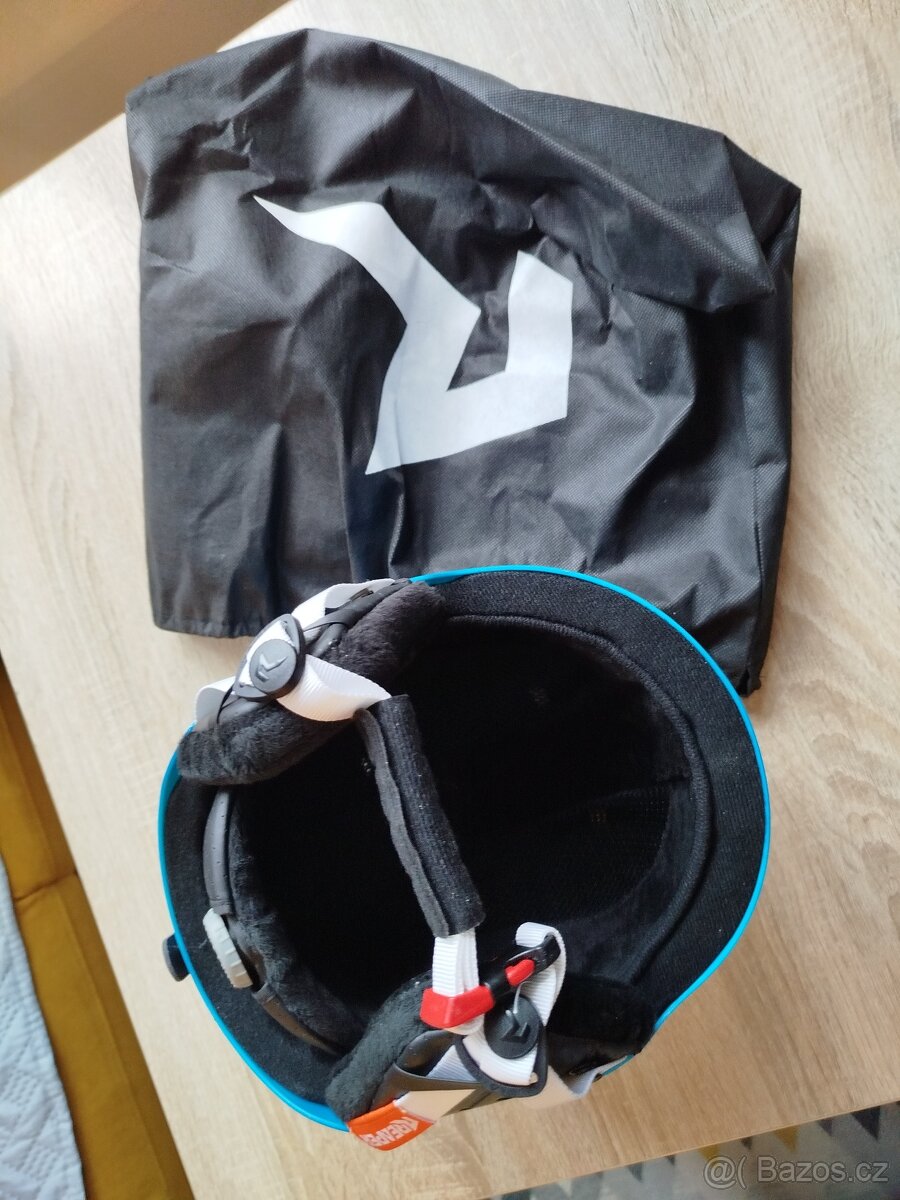 Lyžařská helma - 2