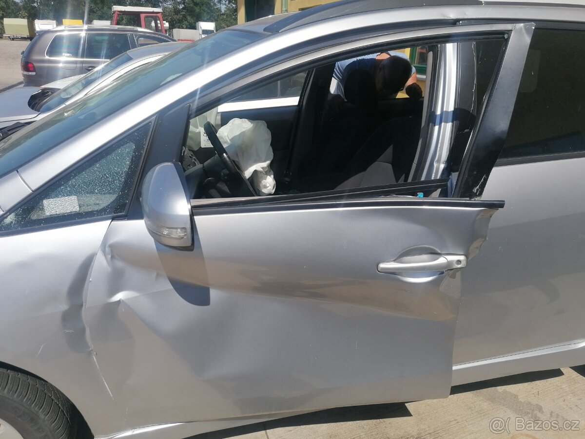 Mitsubishi Grandis, 2.0Di-d, r.v. 2009 - 2