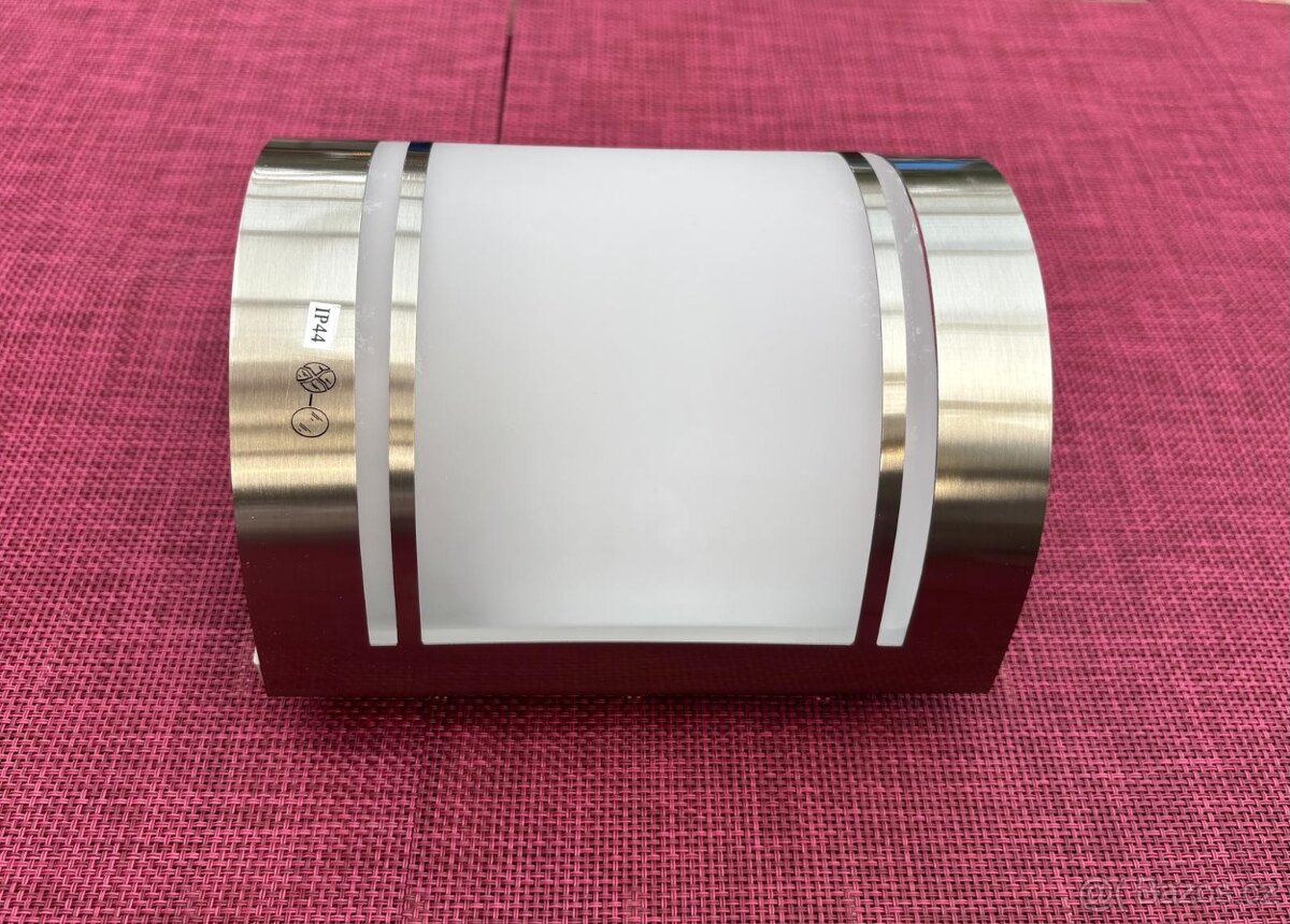 Venkovní nástěnné svítidlo - 2