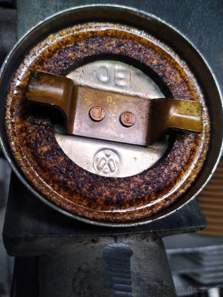 Prodám motor 1500ccm (vw brouk, T1 atp) - 2