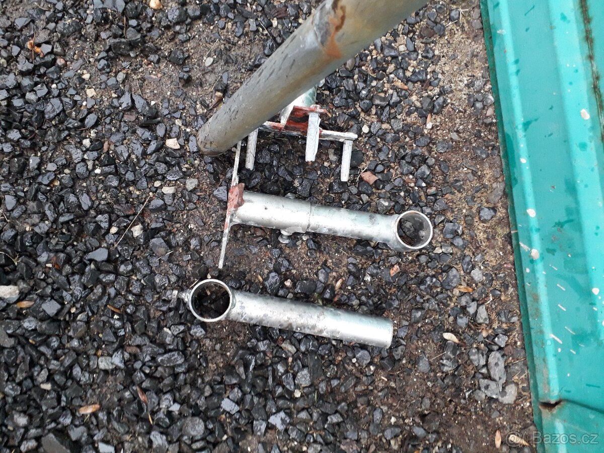 Držák na satelit/anténu - 2