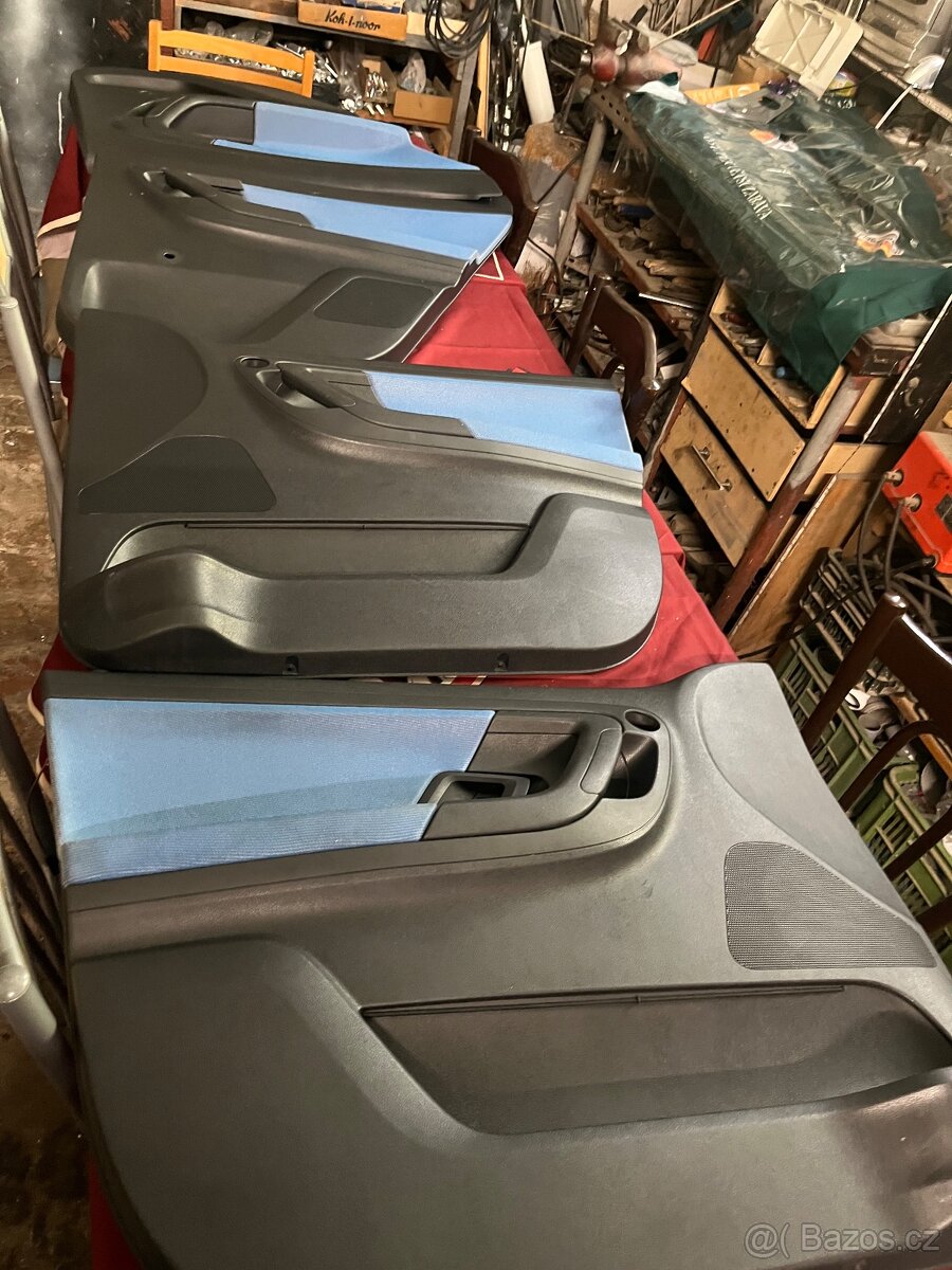 Sedačky a tapecirunky Fabia2 - 2