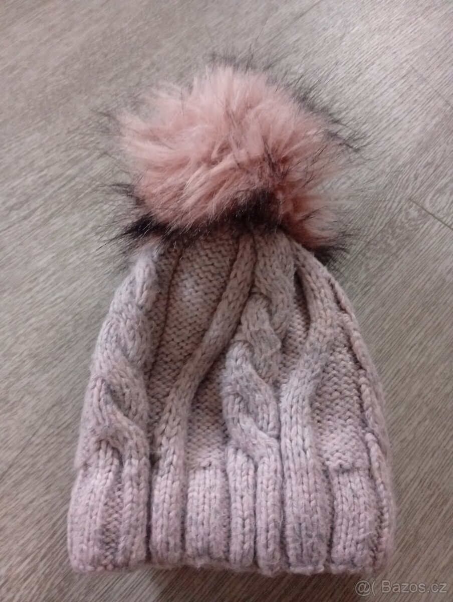 Dívčí zimní čepice a nákrčník - 2