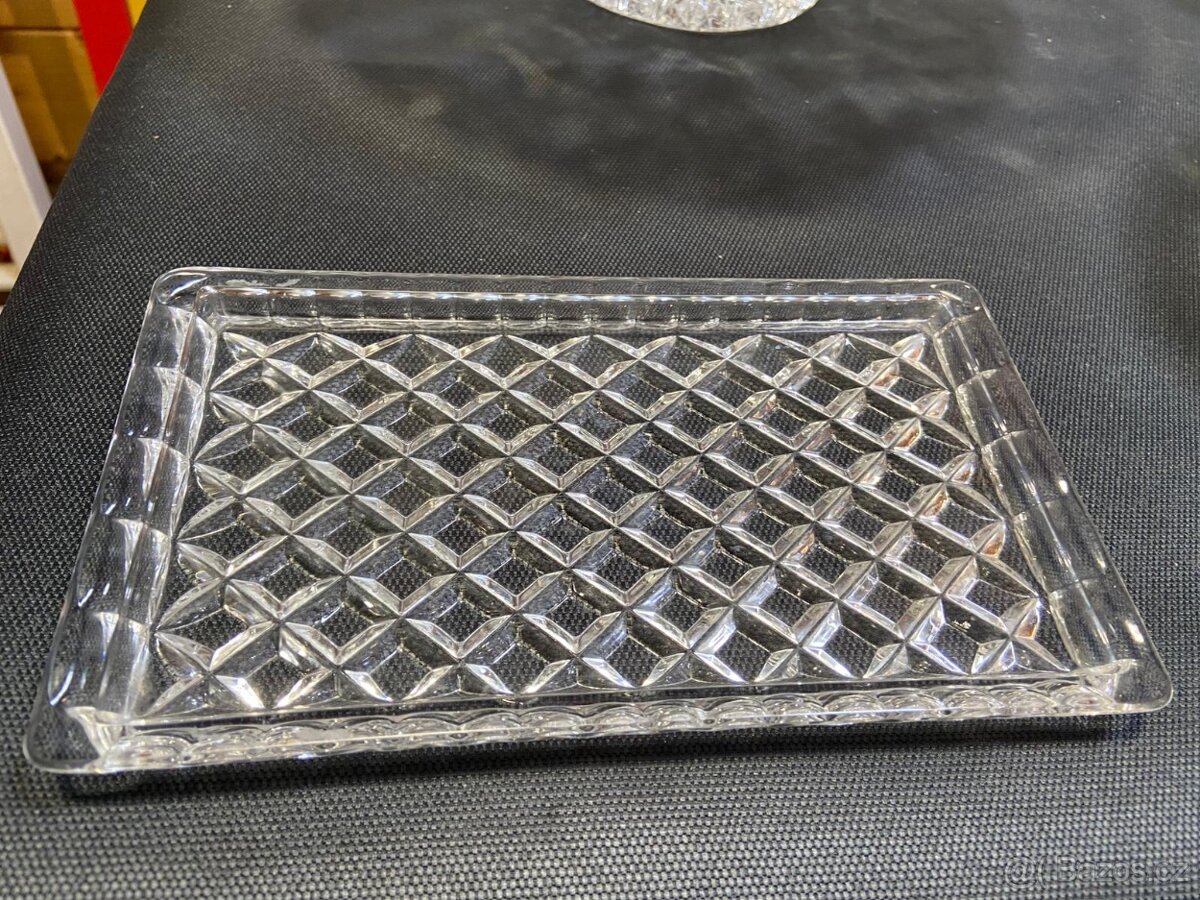 Broušené mísy - 2