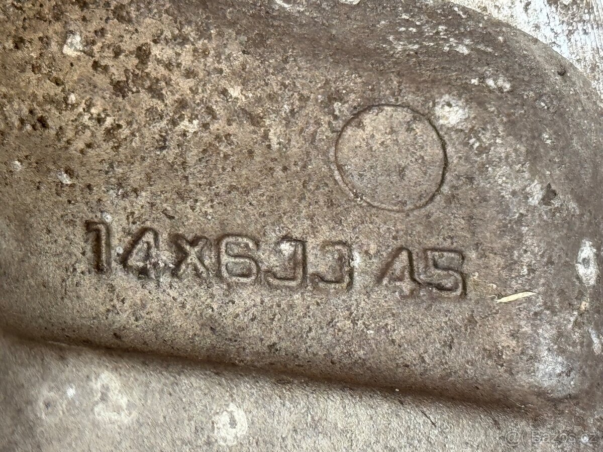 Originál alu disk Mazda 14" 1kus - 2