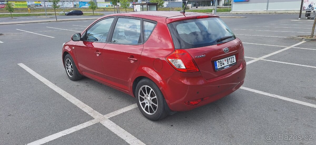 Kia CEED 1.4i 66kW LPG r.v.2011 - 2