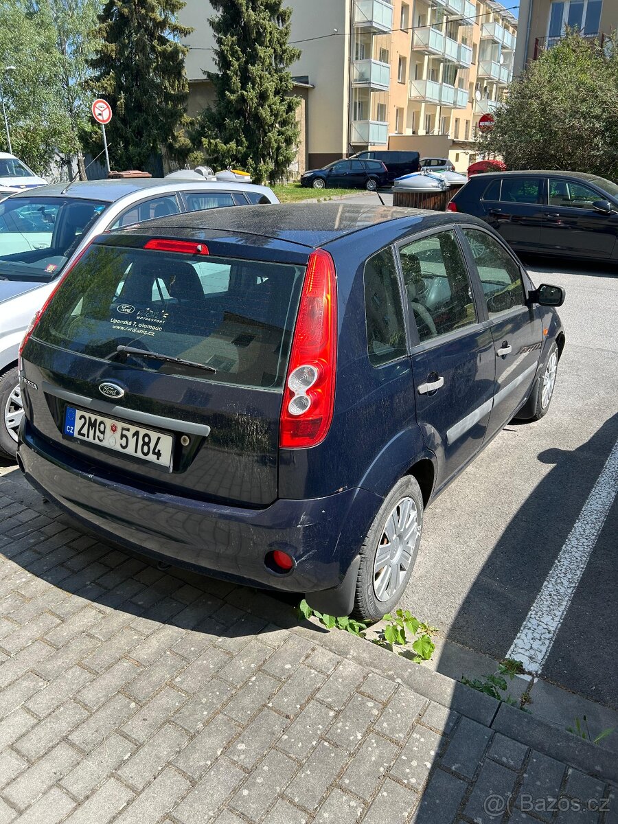Ford Fiesta 1.3 benzín - 2