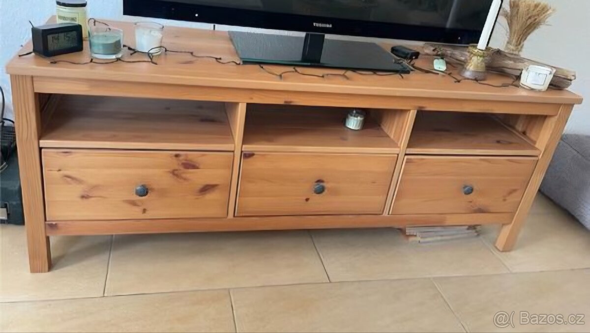 TV STOLEK IKEA HEMNES - 2