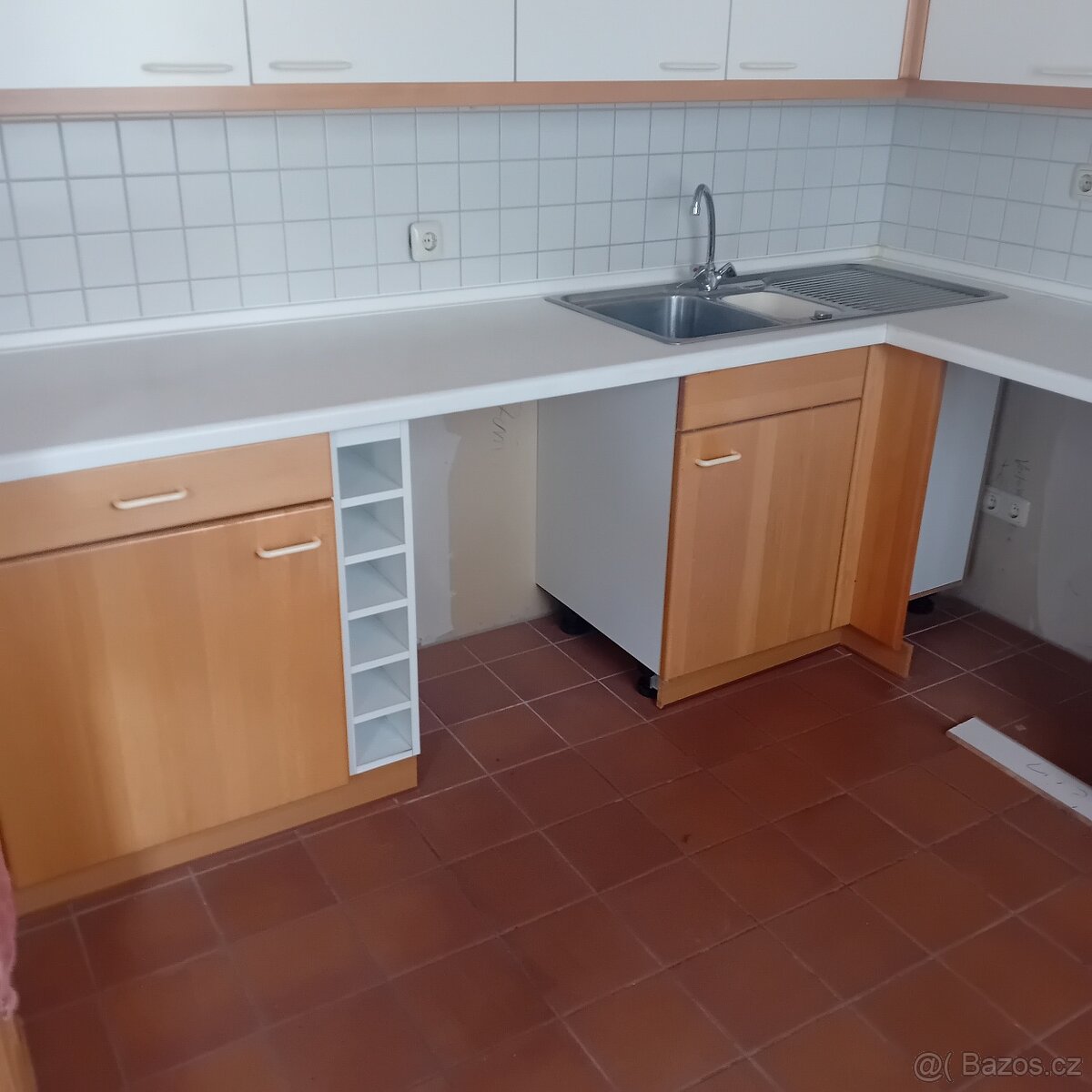 Kuchyňská linka včetně trouby - 2