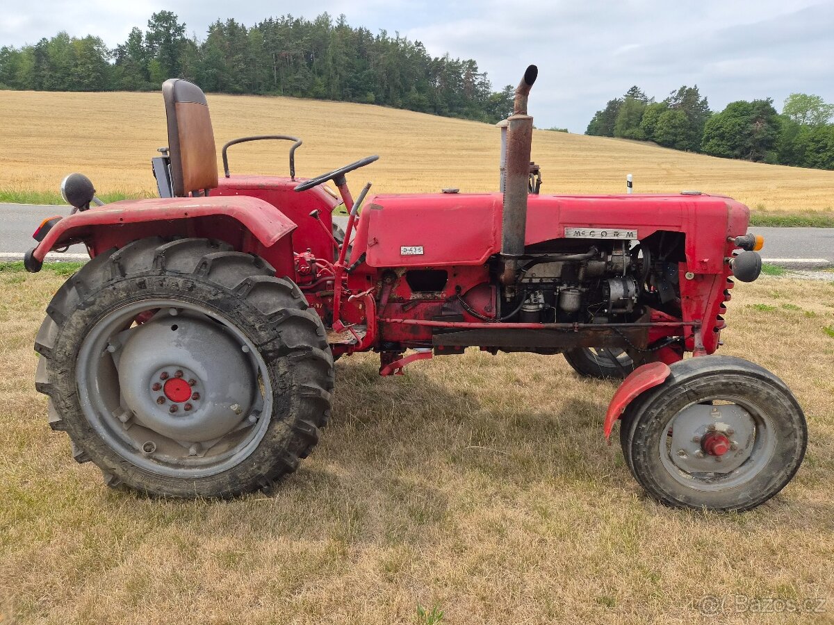 Traktor MCCormic D-436 s motorem Avia - 2