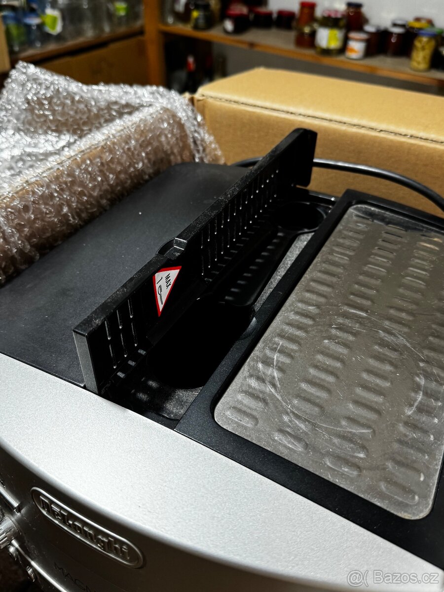 Delonghi Magnifica - 2