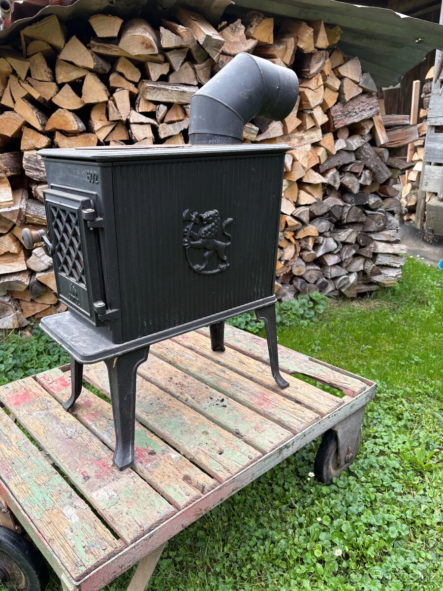 Litinová kamna Jotul 602 - 2
