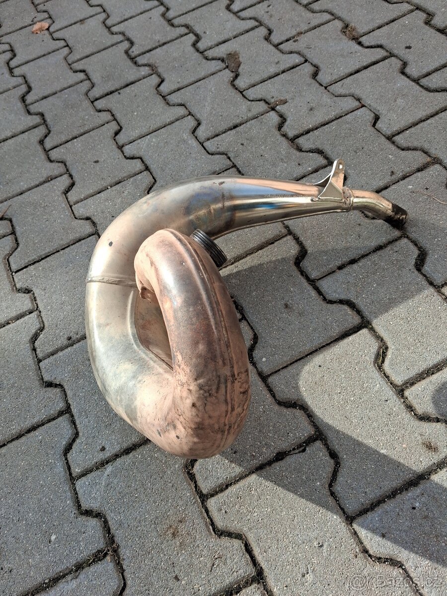 KOLENO VYFUKU KTM EXC - 2