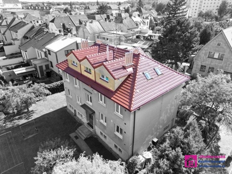 Prodej podkrovního bytu 4+1, 106 m², zahrada, Břeclav - 2