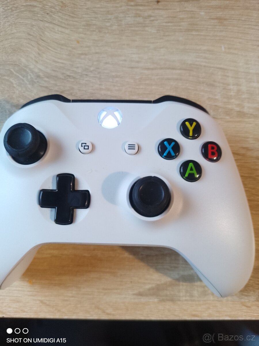 Ovladače Xbox one S - 2