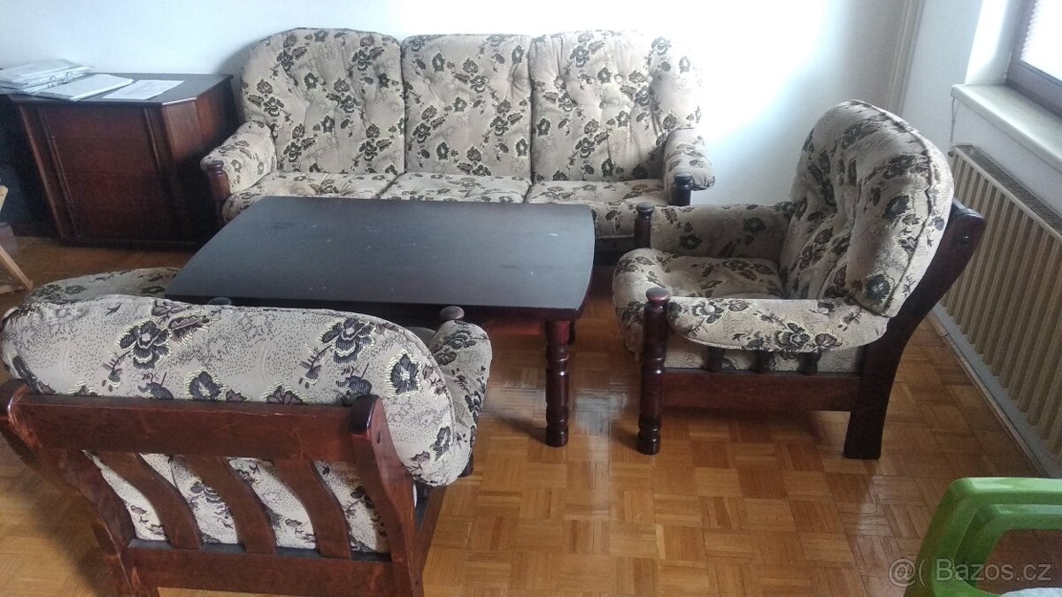 Prodám gauč, dvě křesla, konferenční stolek - 2