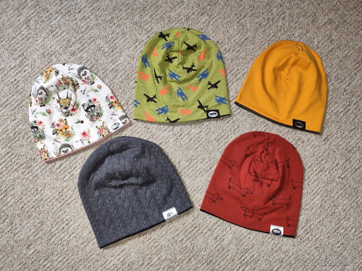 Nové čepice / čelenky - 2